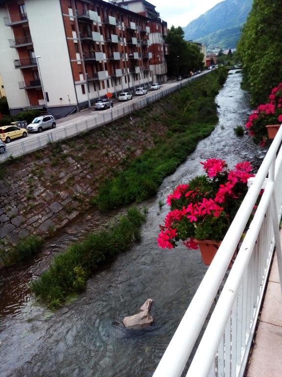 Отель Alloggio Ponte Dei Cavalleggeri Тренто Экстерьер фото