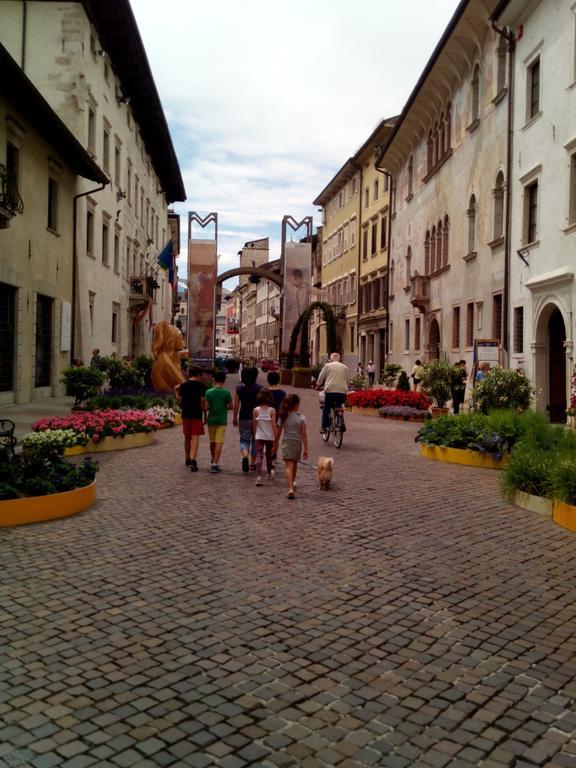 Отель Alloggio Ponte Dei Cavalleggeri Тренто Экстерьер фото