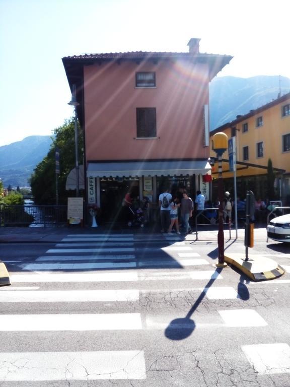 Отель Alloggio Ponte Dei Cavalleggeri Тренто Экстерьер фото